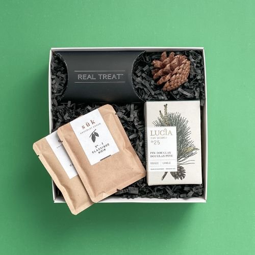 Holiday gifts, Client closing gifts Toronto, Fireside theme gift box, Mint & Co